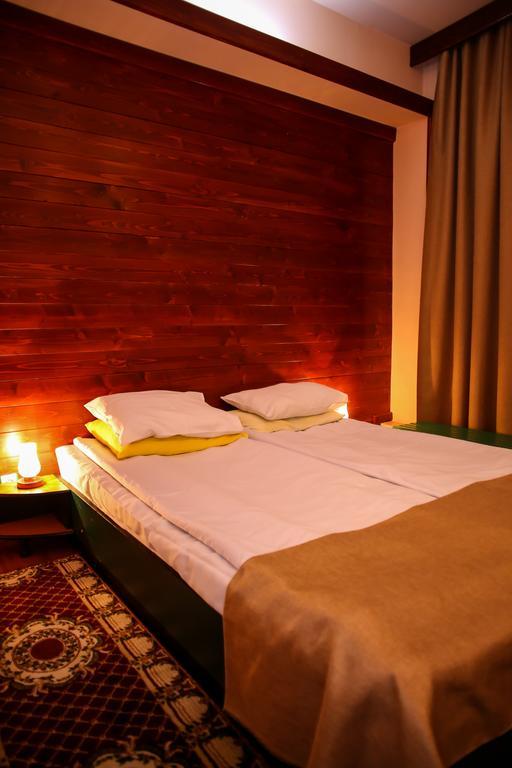 Hotel Silva Dornavátra Kültér fotó