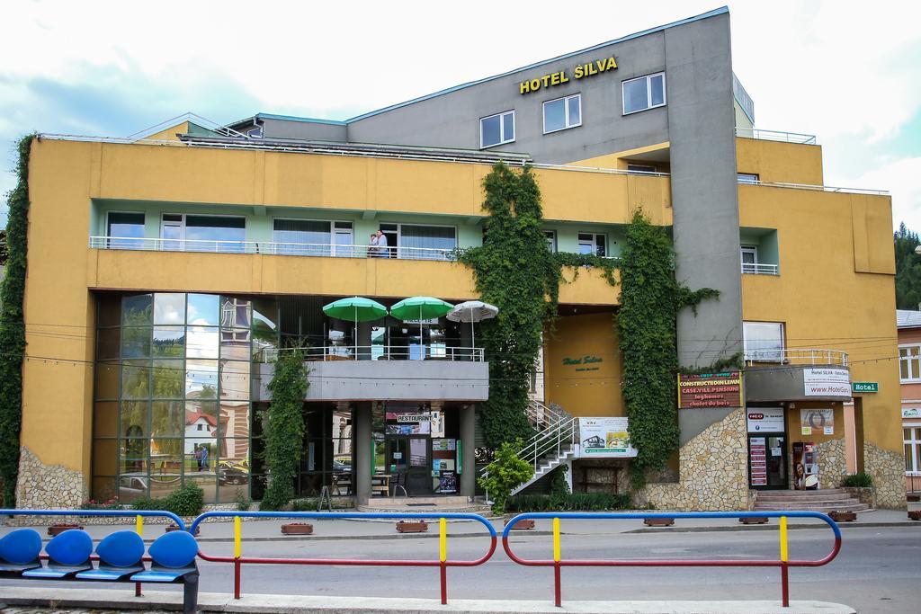 Hotel Silva Dornavátra Kültér fotó