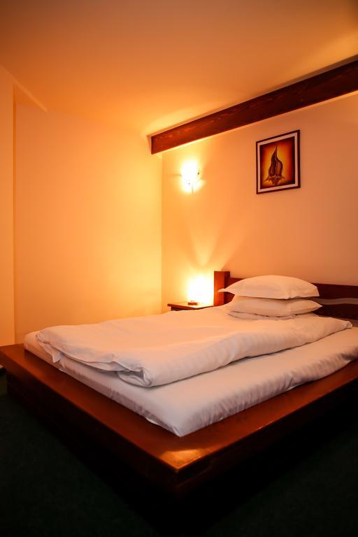 Hotel Silva Dornavátra Kültér fotó